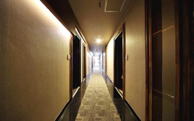 Central Hotel Changwon Exterior foto